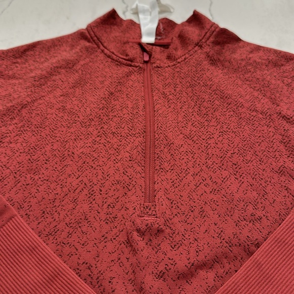 Lululemon Long Sleeve 1/2 Zip Top - Picture 4 of 9
